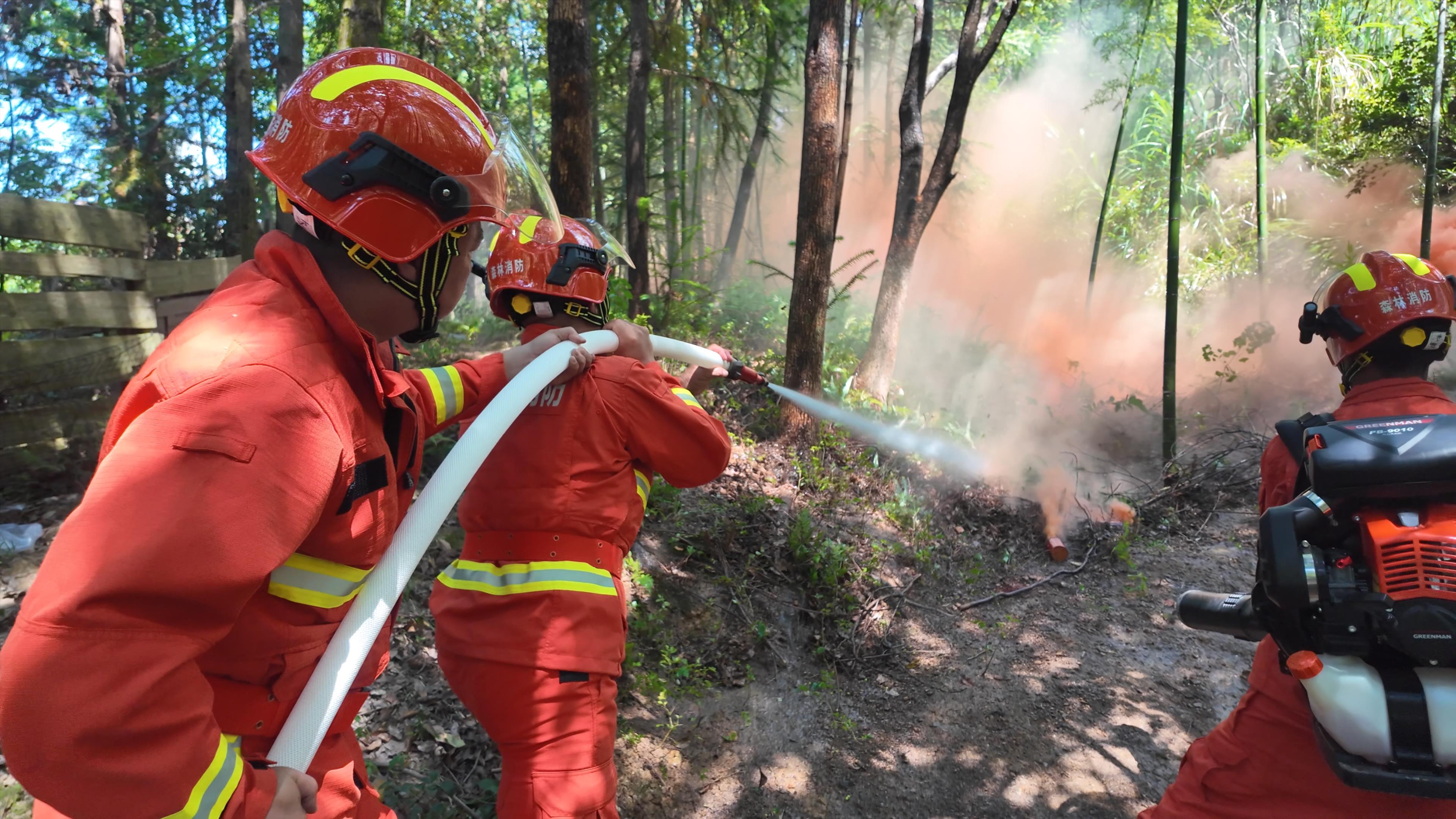 福建金森參加2025年三明市森林防滅火應急演練 筑牢秋冬季森林安全防線 福建金森參加2025年三明市森林防滅火應急演練 筑牢秋冬季森林安全防線